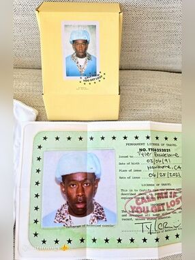 NWB TYLER, THE CREATOR "Call Me If You Get Lost" CD Box Set T-Shirt Size:L